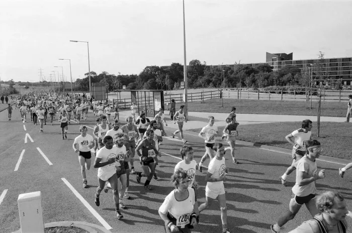 Framed Print : Birmingham Marathon, West Midlands. 20th September 1981 Framed Print : Birmingham Marathon, West Midlands. 20th September 1981