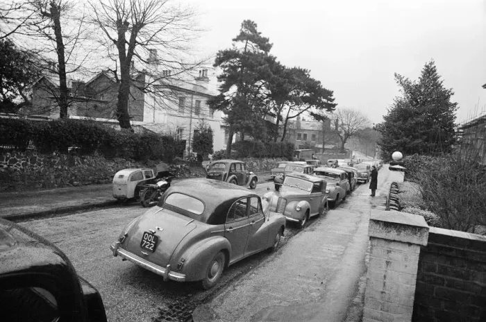 Framed Print : Birmingham, Street Scene, 27th December 1959 Framed Print : Birmingham, Street Scene, 27th December 1959