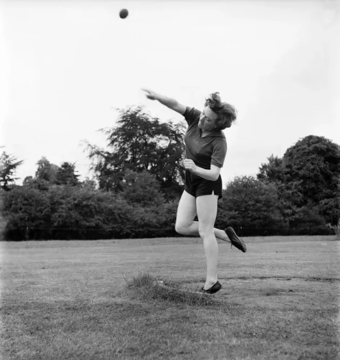 Framed Print : Bisham Abbey Physical Recreation Centre. Woman throwing the shotput. June 1952 C3238-003 Framed Print : Bisham Abbey Physical Recreation Centre. Woman throwing the shotput. June 1952 C3238-003