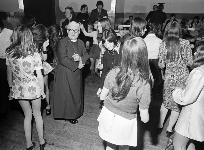 Framed Print : The Bishop of Durham, Dr. Ian Ramsey, dancing with fifteen-year-old Isobel Brennan Framed Print : The Bishop of Durham, Dr. Ian Ramsey, dancing with fifteen-year-old Isobel Brennan