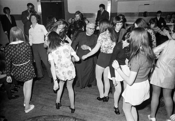 Framed Print : The Bishop of Durham, Dr. Ian Ramsey, dancing with fifteen-year-old Isobel Brennan Framed Print : The Bishop of Durham, Dr. Ian Ramsey, dancing with fifteen-year-old Isobel Brennan