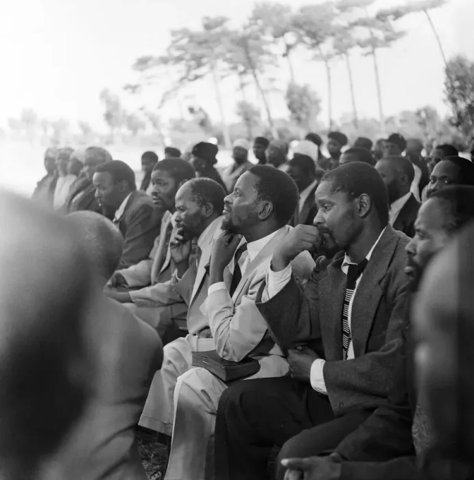 Framed Print : Black Communities in Cape Town, South Africa, 28th January 1955 Framed Print : Black Communities in Cape Town, South Africa, 28th January 1955