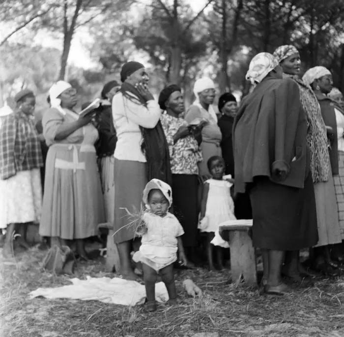 Framed Print : Black Communities in Cape Town, South Africa, 28th January 1955 Framed Print : Black Communities in Cape Town, South Africa, 28th January 1955