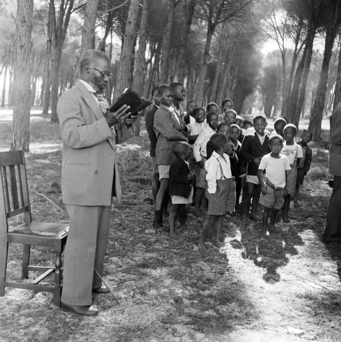 Framed Print : Black Communities in Cape Town, South Africa, 28th January 1955 Framed Print : Black Communities in Cape Town, South Africa, 28th January 1955