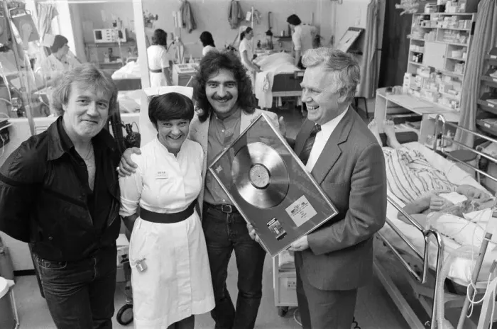 Framed Print : Black Sabbath award presentation at the ITU unit of Queen Elizabeth hospital Framed Print : Black Sabbath award presentation at the ITU unit of Queen Elizabeth hospital