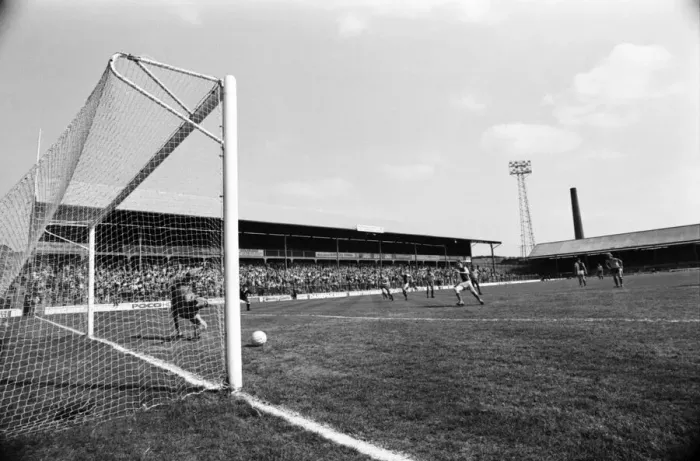 Framed Print : Blackburn Rovers 1 v. Watford 2. April 1982 MF06-29-012 Local Caption Division 1