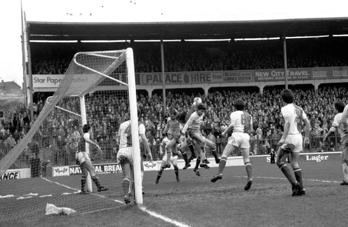 Framed Print : Blackburn Rovers 3 v. Sheffield Wednesday 1. Division Two Football. March 1981 MF01-42 Framed Print : Blackburn Rovers 3 v. Sheffield Wednesday 1. Division Two Football. March 1981 MF01-42