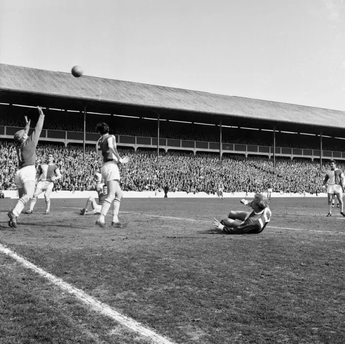 Framed Print : Blackburn Rovers v Manchester United, league match at Ewood Park, Saturday 3rd April 1965 Framed Print : Blackburn Rovers v Manchester United, league match at Ewood Park, Saturday 3rd April 1965