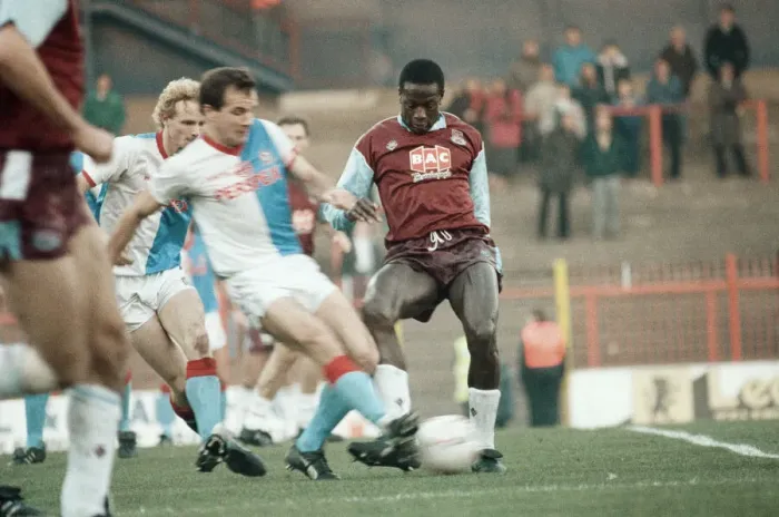 Framed Print : Blackburn Rovers v West Ham league match at Ewood Park, Saturday 25th November 1989