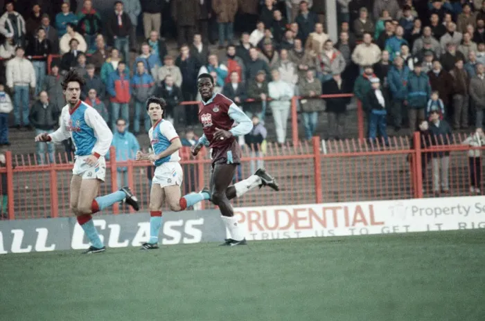 Framed Print : Blackburn Rovers v West Ham league match at Ewood Park, Saturday 25th November 1989 Framed Print : Blackburn Rovers v West Ham league match at Ewood Park, Saturday 25th November 1989