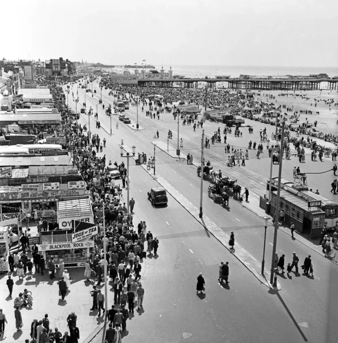 Framed Print : Blackpool beach crowds. The crowded beach at Blackpool central, Lancashire