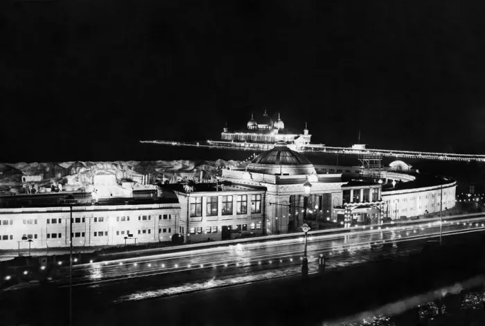 Framed Print : Blackpool illuminations. September 1950 Framed Print : Blackpool illuminations. September 1950