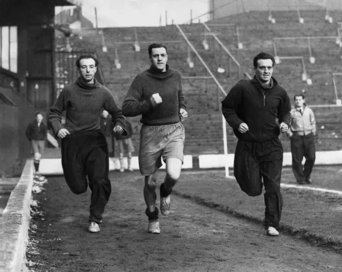 Framed Print : Blackpool training for their 6th round cup-tie against Liverpool on Saturday