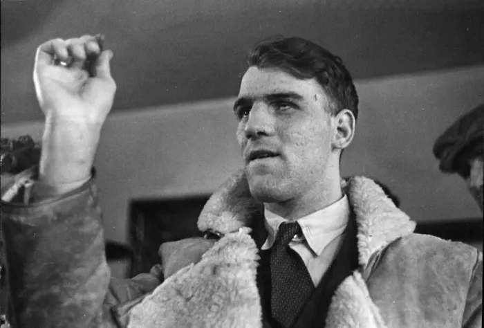 Framed Print : A blind man plays darts. His name is not known Picture taken 30th April 1945