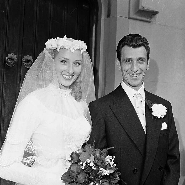 Bluebell Sheila Masters 22 weds frenchman Maurice Brerot in Birmingham