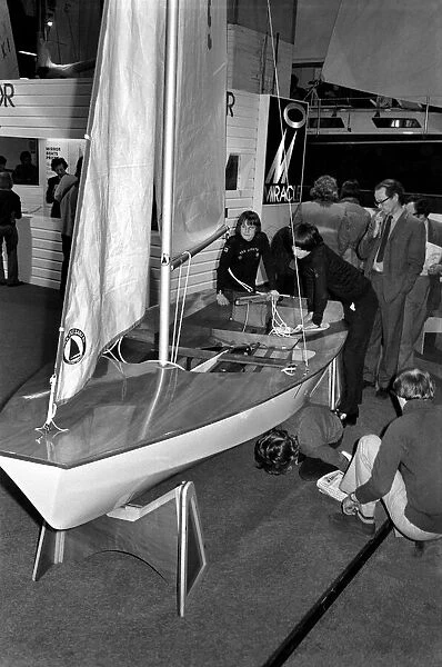 Boat Show at Earls Court. January 1975 75-00007-001