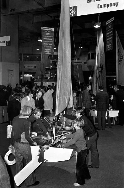 Boat Show at Earls Court. January 1975 75-00007-002