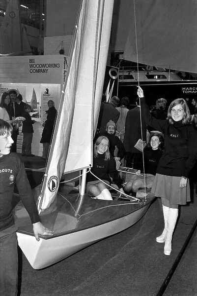 Boat Show at Earls Court. January 1975 75-00007-004