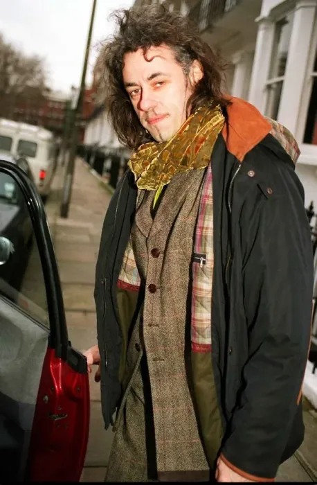 Framed Print : Bob Geldof leaves his Chelsea home after he reported his estranged wife Paula Yates to