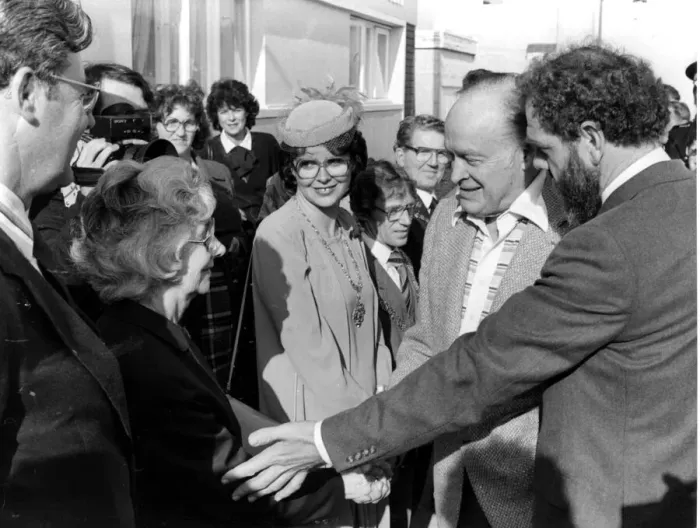 Framed Print : Bob Hope - Legendary American comedian and golf fanatic Bob Hope meets Eunice Rees