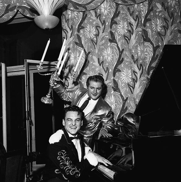 Bob Monkhouse with Liberace 1956 Hailed as 'Mr Showbiz'