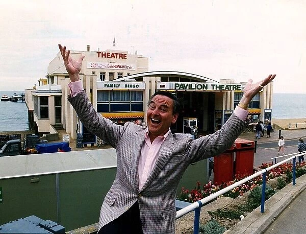 Bob Monkhouse outside the Pavilion Theatre Brighton