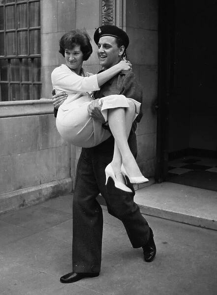 Bob Monkhouse with his wife Liz during a break in the filming of Carry On Sergeant 1958