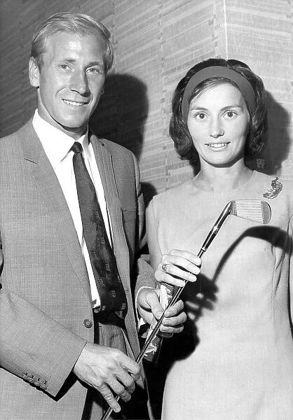 Bobby Charlton and his wife Norma in August 1963