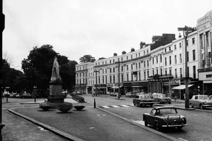 Framed Print : Bobby & Co department Store, The Parade, Leamington Spa, Warwickshire. 2nd June 1967