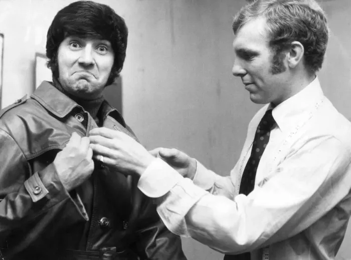 Framed Print : Bobby Moore fits out comediam Jimmy Tarbuck who opens at the Palladium in the pantomime Framed Print : Bobby Moore fits out comediam Jimmy Tarbuck who opens at the Palladium in the pantomime
