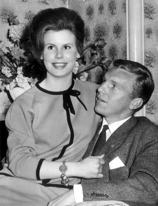 Framed Print : Bobby Moore Football Player - May 1962 with his Fiance Tina Dean Mirrorpix