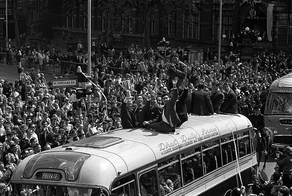 Bobby Moore presents the European Cup Winners Cup to the people of West Ham from the top