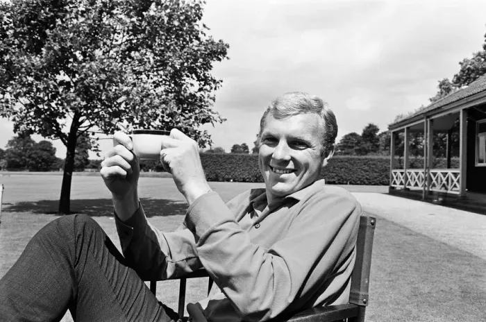 Framed Print : Bobby Moore, relaxes day before the World Cup Final 29th July 1966. match Framed Print : Bobby Moore, relaxes day before the World Cup Final 29th July 1966. match