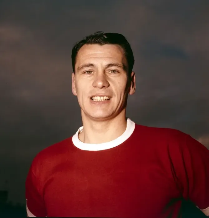 Framed Print : Bobby Robson - 1960s England Fulham and WBA Football Player Framed Print : Bobby Robson - 1960s England Fulham and WBA Football Player