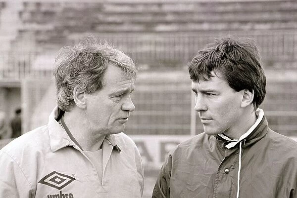 Bobby Robson - February 1987 England Football Manager with Players - Training