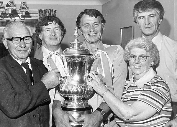 Bobby Robson manager of FA Cup winners Ipswich came home triumphant to the County Durham