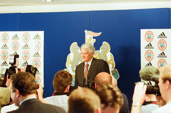 Bobby Robson, news press conference, to officially present him to the media as new