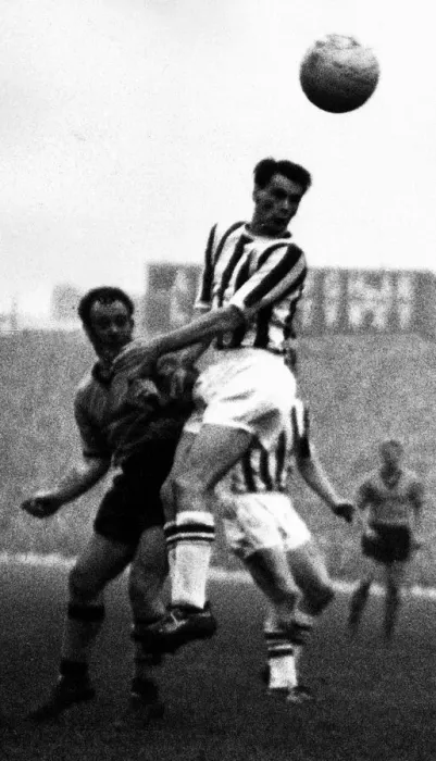 Framed Print : Bobby Robson of West Bromwich Albion in action during the match against Wolves Framed Print : Bobby Robson of West Bromwich Albion in action during the match against Wolves