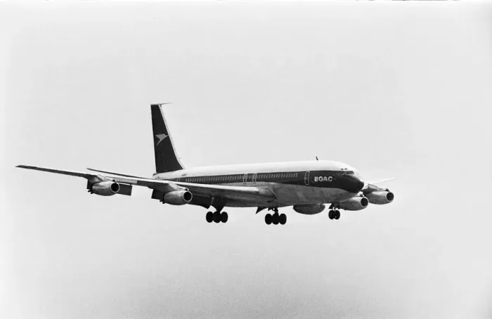 Framed Print : Boeing 707 landing at Heathrow airport. Circa July 1967