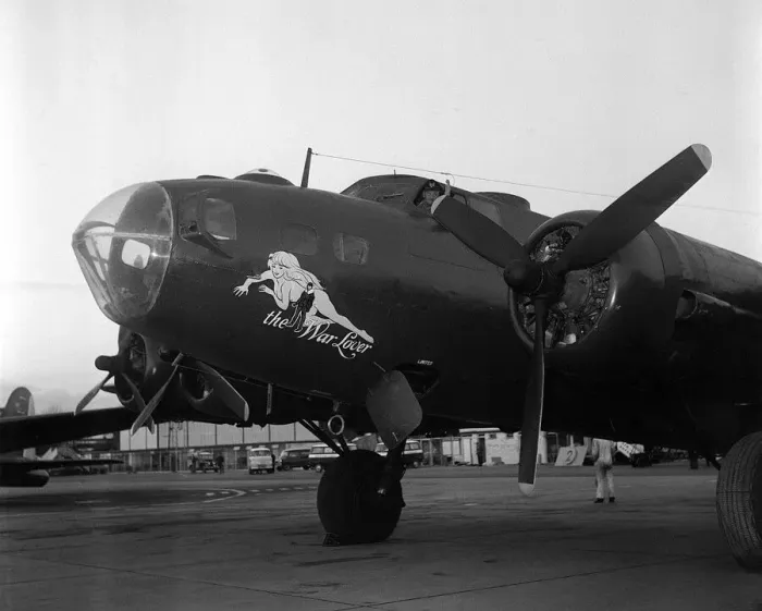 Framed Print : Boeing B17 Flying Fortress at Gatwick Airport 1961. The aircraft was one of three flown