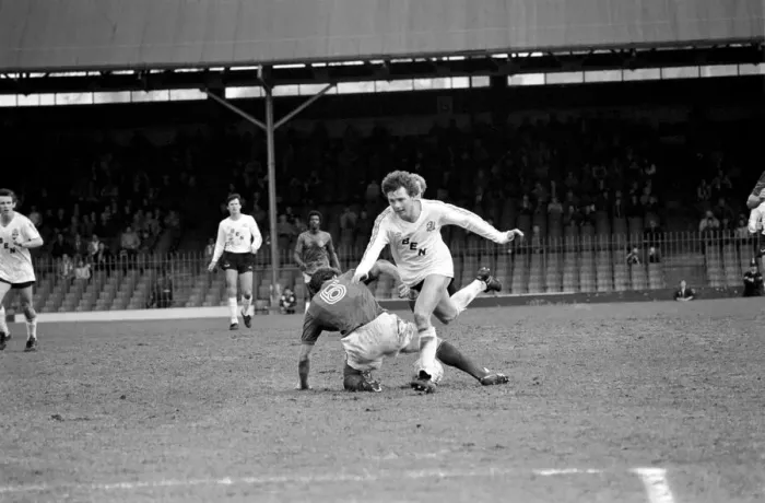 Framed Print : Bolton Wanderers 0 v. Crystal Palace 0. April 1982 MF06-36-021 Local Caption