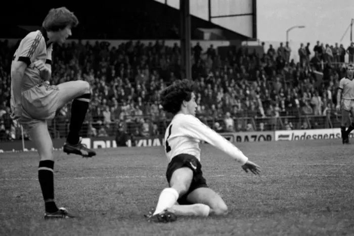 Framed Print : Bolton Wanderers 3 v. Cambridge United 4. Division 2 Football. October 1981 MF04-05-026