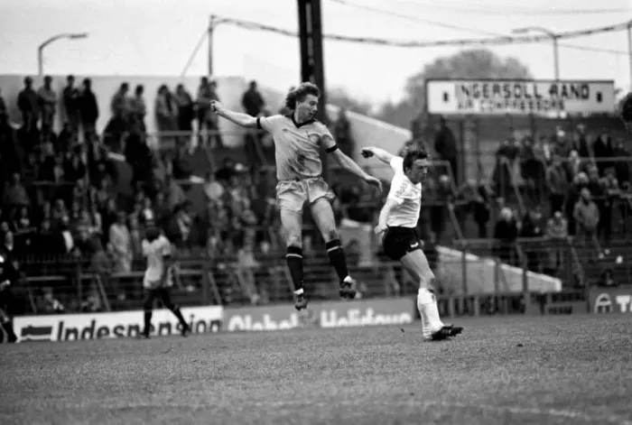 Framed Print : Bolton Wanderers 3 v. Cambridge United 4. Division 2 Football. October 1981 MF04-05-019