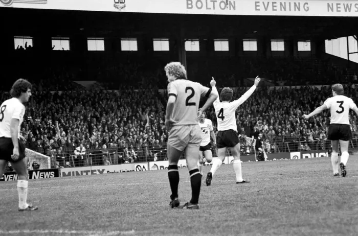 Framed Print : Bolton Wanderers 3 v. Cambridge United 4. Division 2 Football. October 1981 MF04-05-004 Framed Print : Bolton Wanderers 3 v. Cambridge United 4. Division 2 Football. October 1981 MF04-05-004