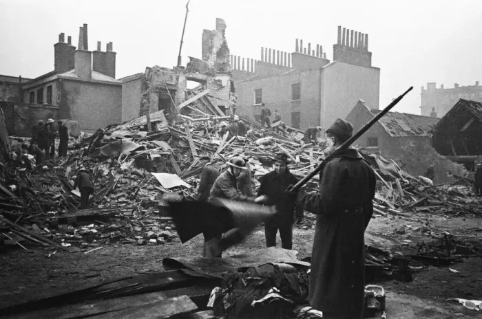 Framed Print : Bomb damage around the City of London following the most devastating raid on London which Framed Print : Bomb damage around the City of London following the most devastating raid on London which