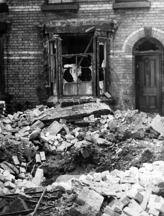 Framed Print : Bomb damage in Liverpool. A large crater in Stevenson Street, Liverpool Framed Print : Bomb damage in Liverpool. A large crater in Stevenson Street, Liverpool