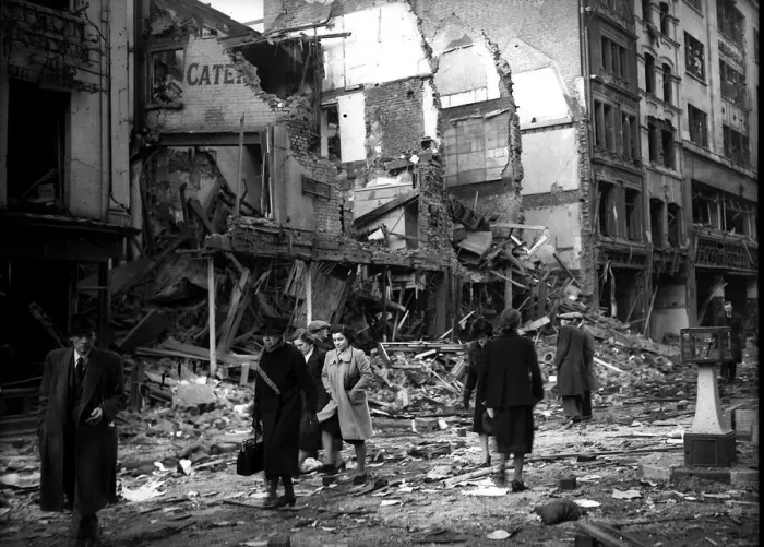 Framed Print : Bomb damage in London during WW2 people walking past detroyed buildings Framed Print : Bomb damage in London during WW2 people walking past detroyed buildings