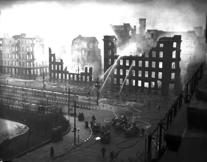 Framed Print : Bomb damage in Manchester during WW2 Framed Print : Bomb damage in Manchester during WW2
