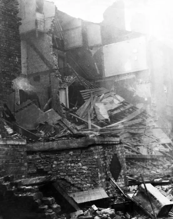 Framed Print : Bomb damage in Upper Canning Street, Liverpool. The shelters shown in the foreground were Framed Print : Bomb damage in Upper Canning Street, Liverpool. The shelters shown in the foreground were