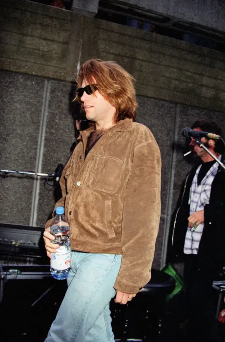 Framed Print : Bon Jovi brought the walkways of Londons South Bank to a standstill when they played Framed Print : Bon Jovi brought the walkways of Londons South Bank to a standstill when they played